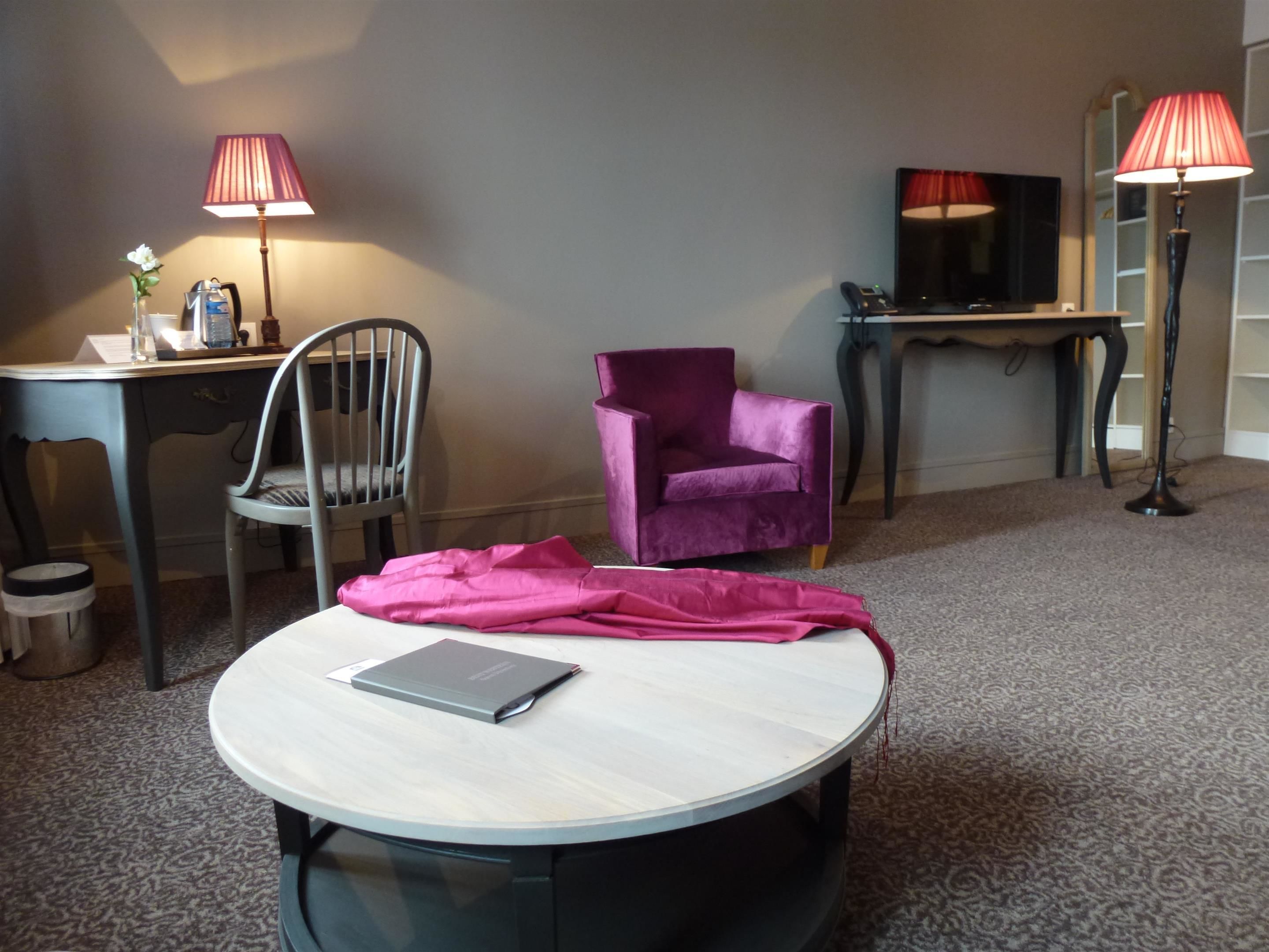 in-room safe, individually furnished, desk, soundproofing