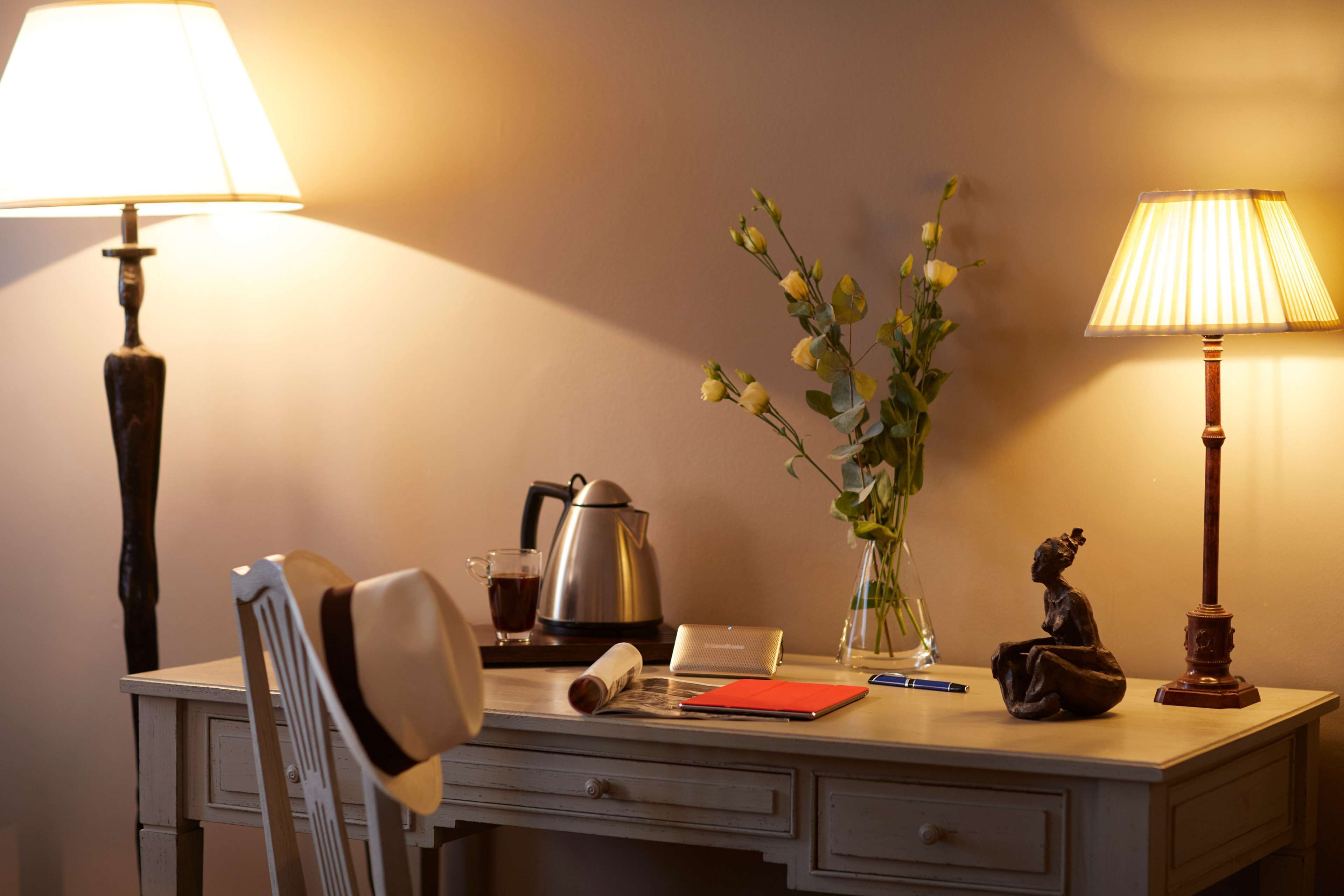 executive room, 1 king bed with sofa bed, non smoking, river view (with sofabed) | in-room safe, individually furnished, desk, soundproofing