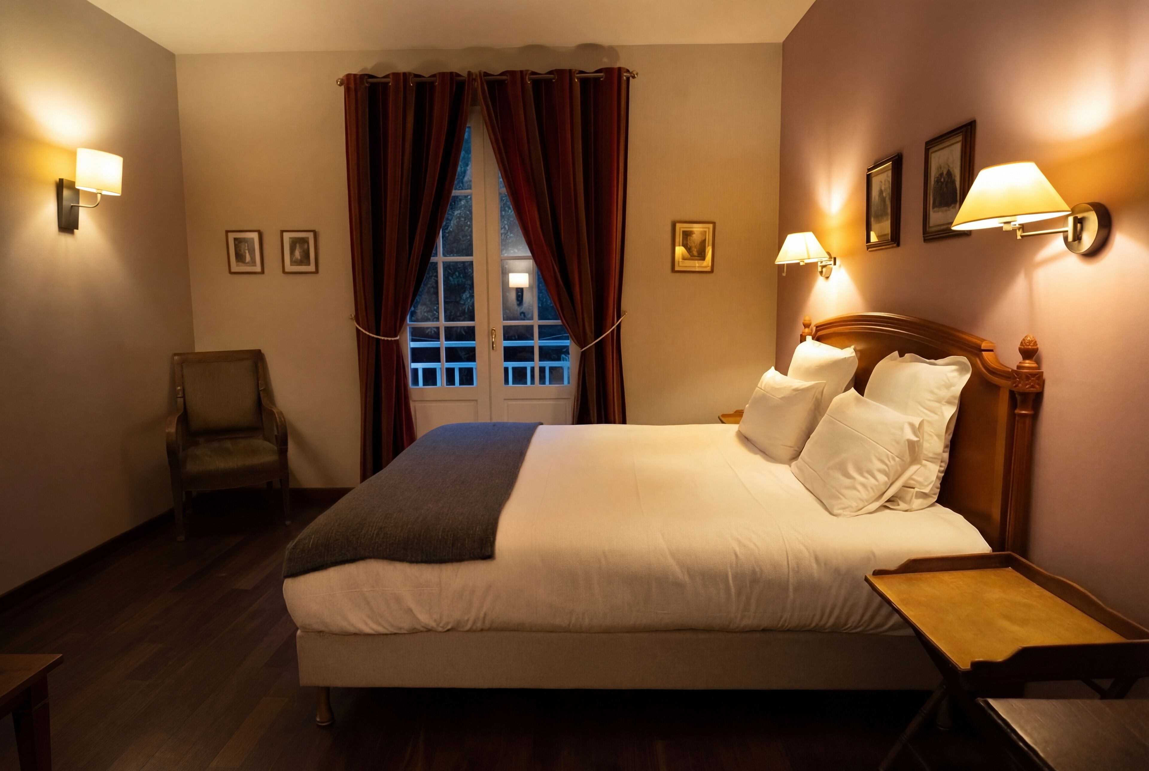 Minibar, in-room safe, desk, soundproofing