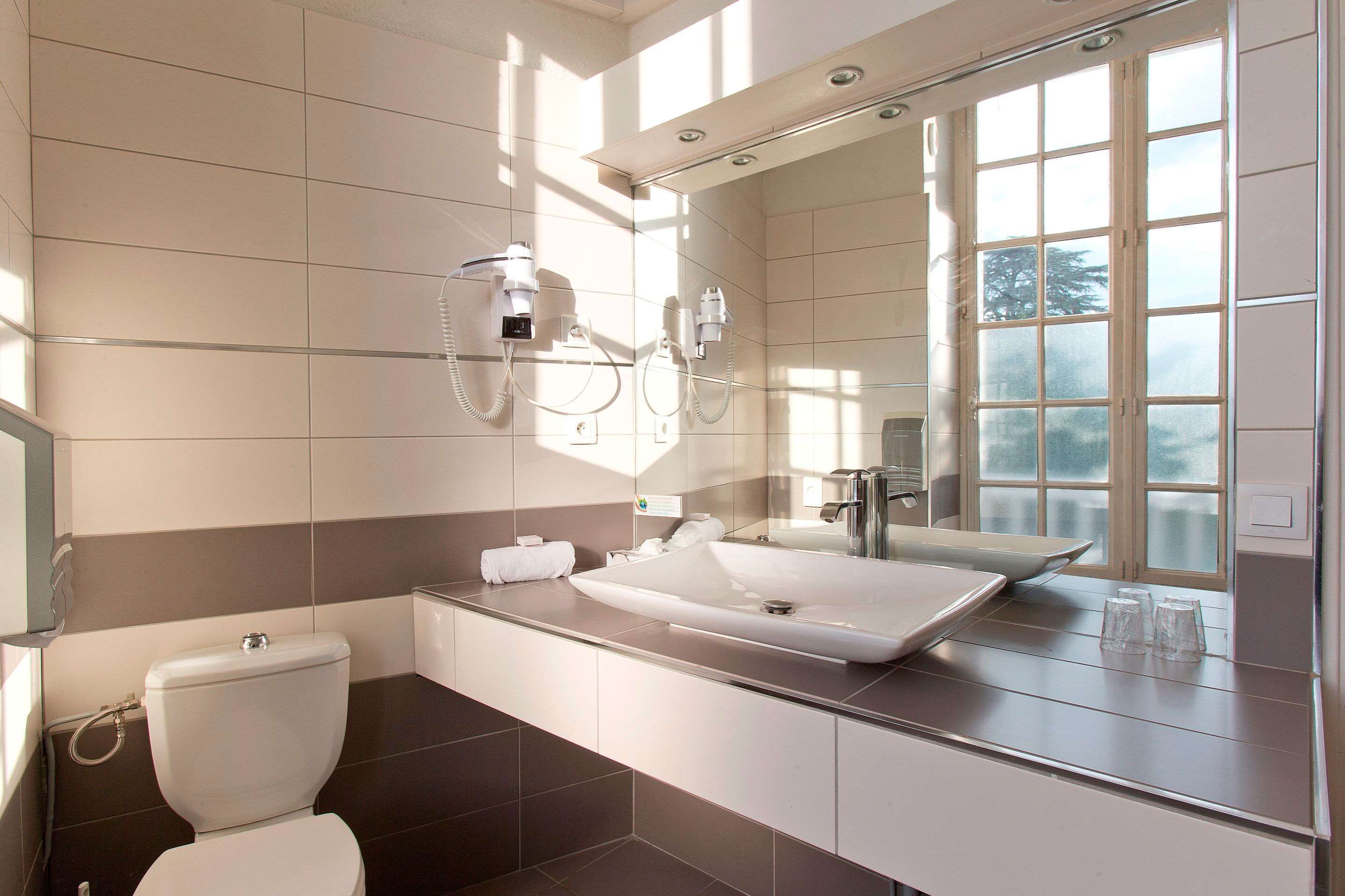 minibar, in-room safe, desk, soundproofing