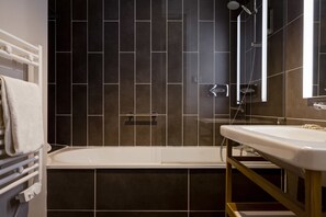 Gratis toiletartikler, hårtørrer, håndklæder, Sæbe