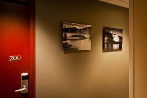 Hallway - Hôtel des Remparts (Lyon)