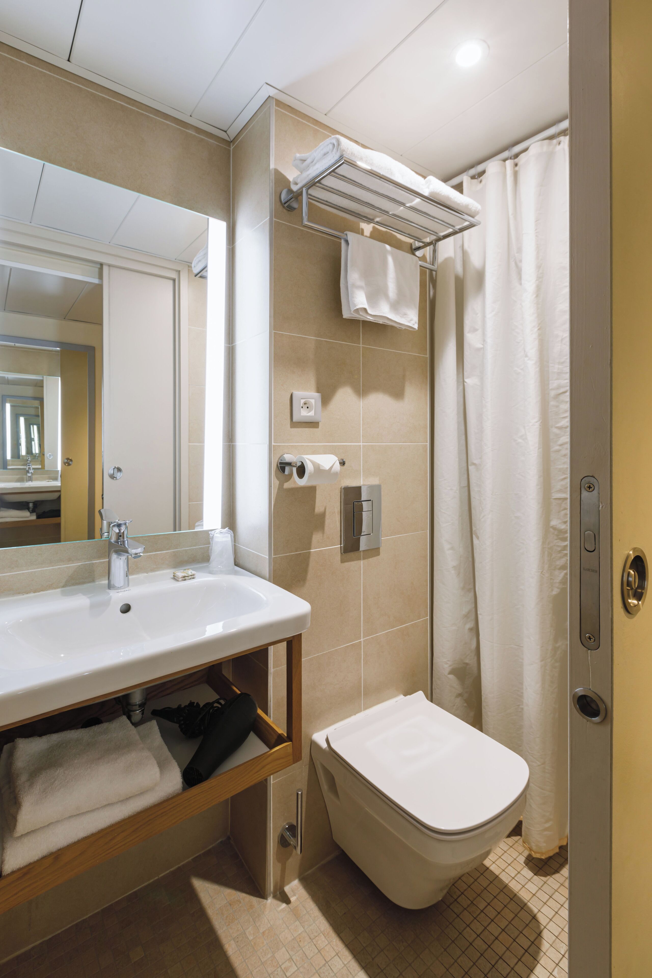 classic double or twin room | bathroom | free toiletries, hair dryer, towels, soap