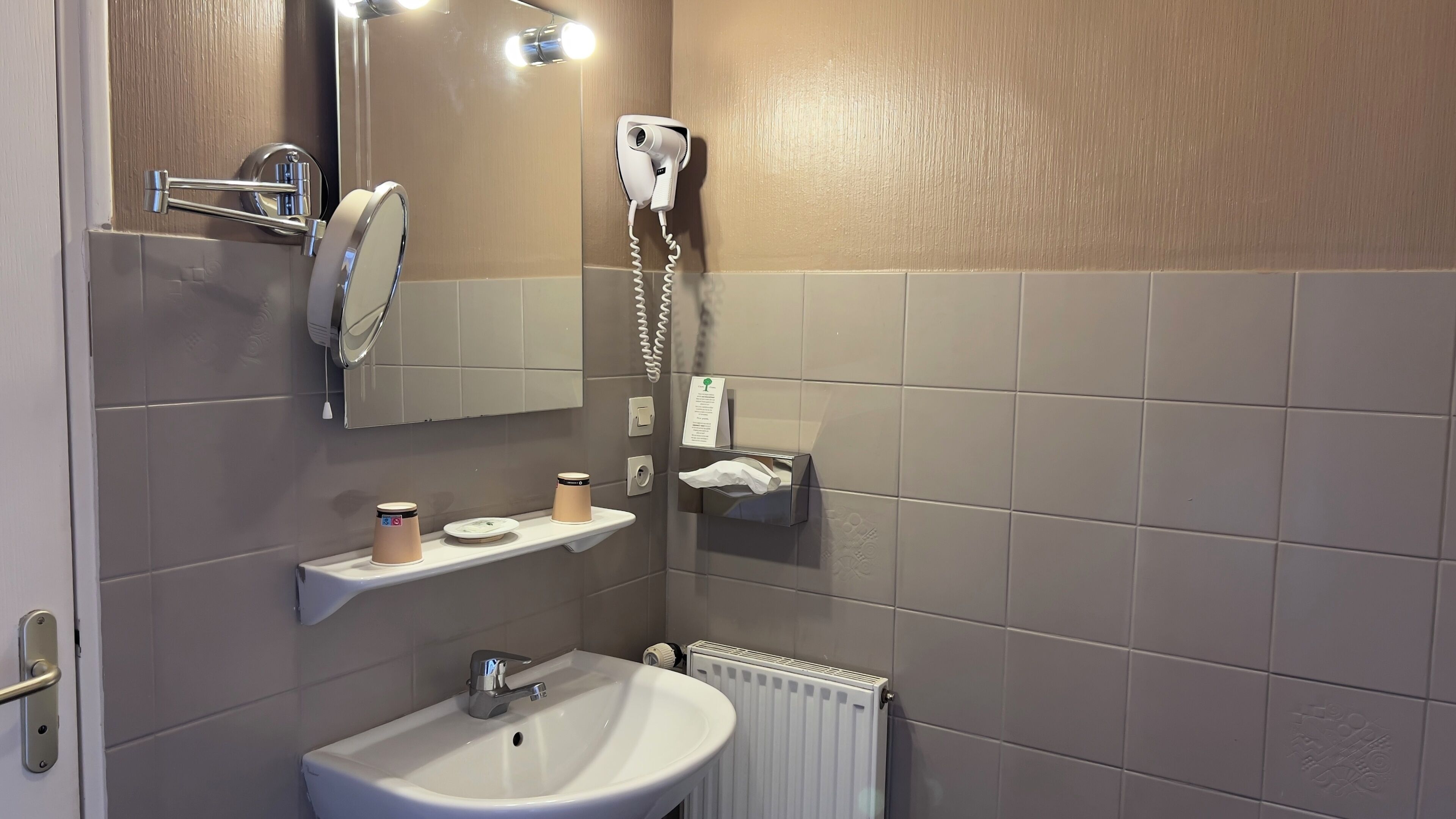 superior double room | bathroom | free toiletries, hair dryer, towels