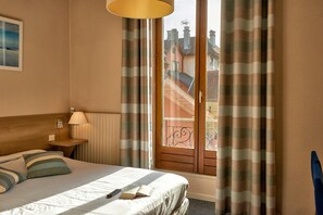 Desk, soundproofing, iron/ironing board, free WiFi - Hotel du Nord (Annecy)