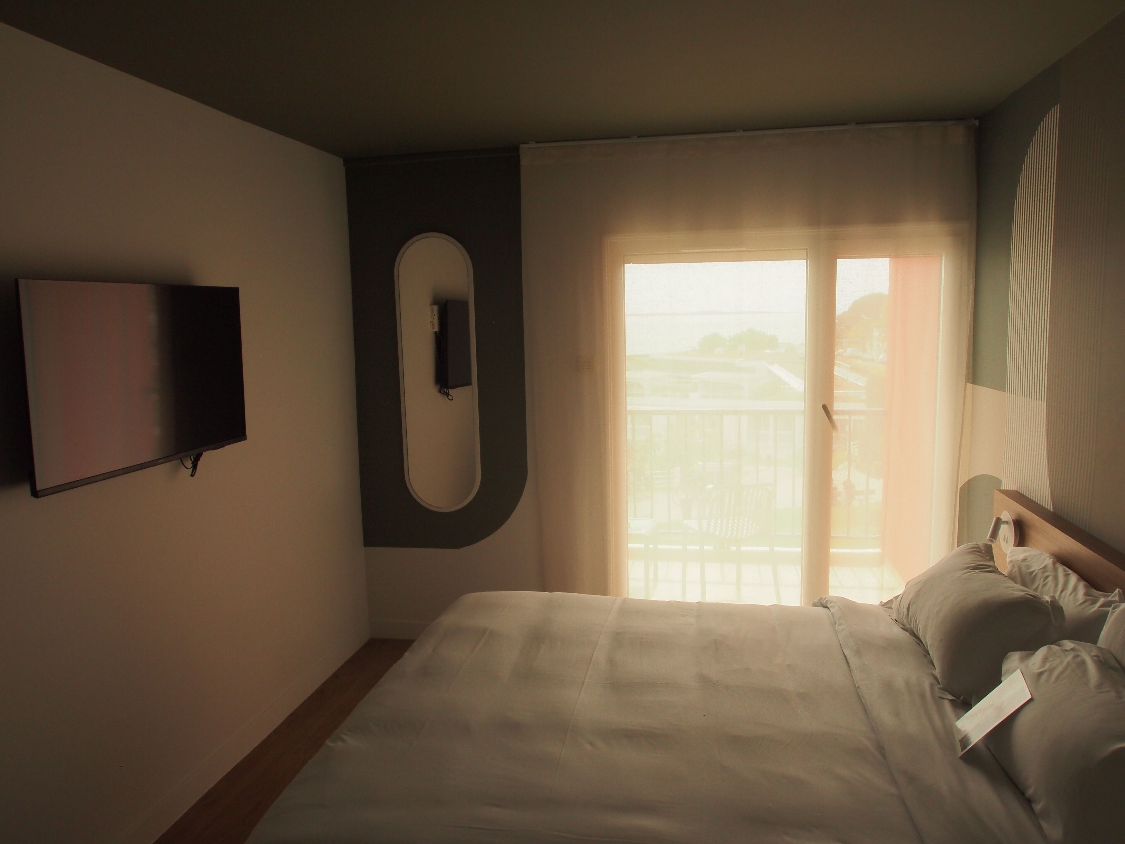 Standaard kamer, 1 queensize bed | Een bureau, gratis wifi, beddengoed
