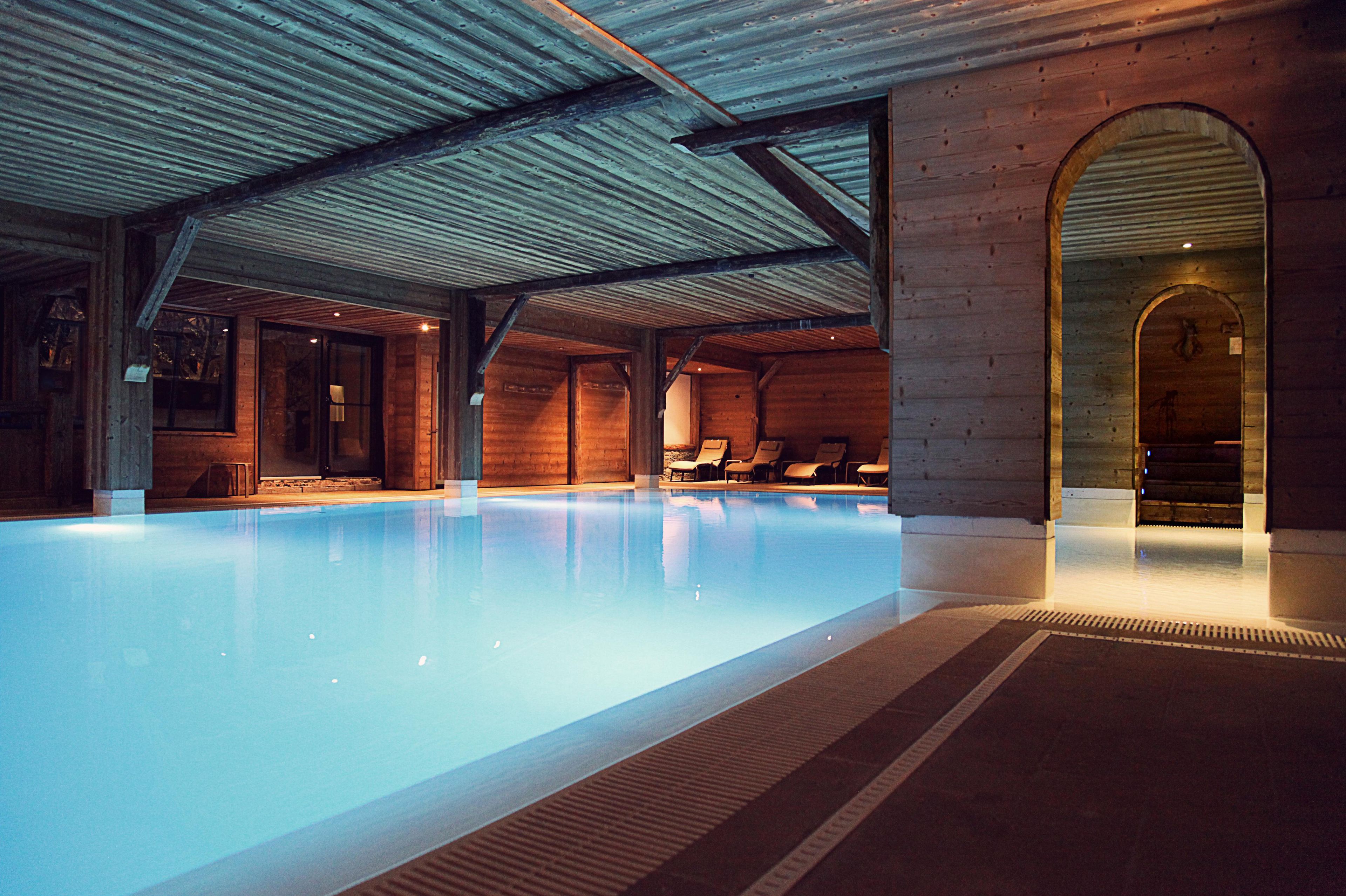 indoor pool, pool loungers