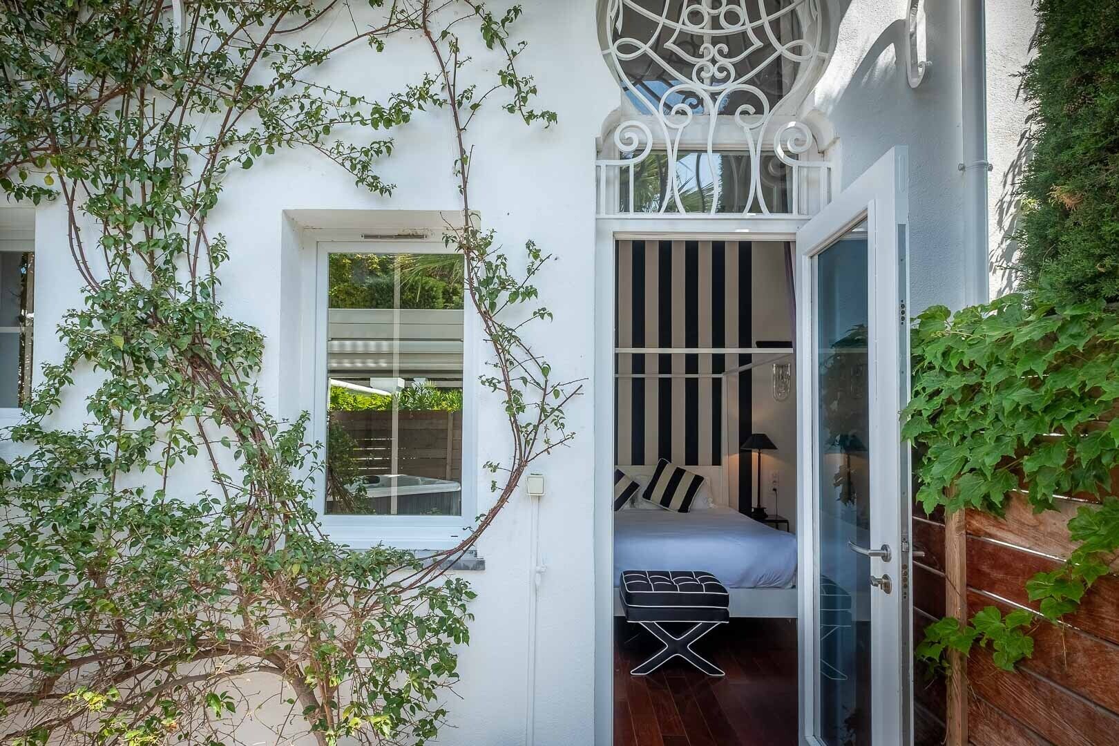 deluxe double room, terrace, park view | 1 bedroom, egyptian cotton sheets, premium bedding, minibar