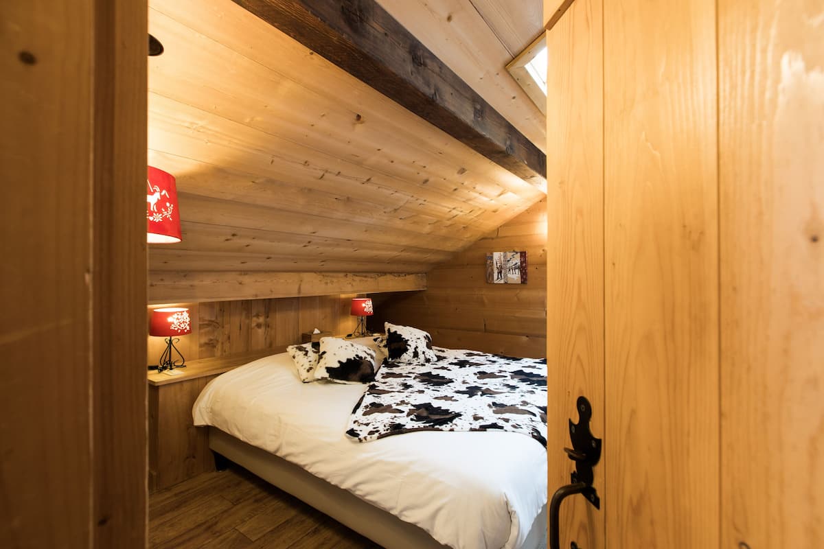 Suite familiar | Camas Select Comfort, caja de seguridad en la habitación y escritorio