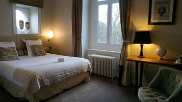 Double Room (Privilege) | Individually decorated, desk, soundproofing, free WiFi