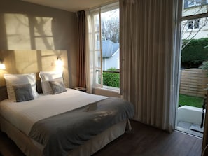 Habitación doble superior | Decoración individual, escritorio, sistema de insonorización