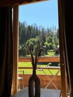 Minibar, desk, laptop workspace, soundproofing