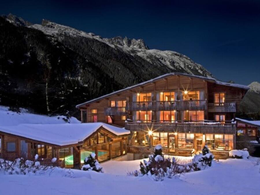 Front of property – evening/night