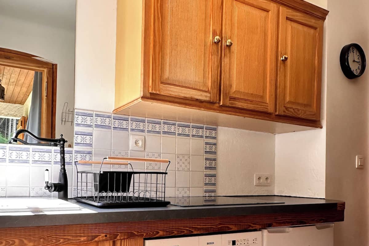 chalet, 3 bedrooms | private kitchen | coffee/tea maker