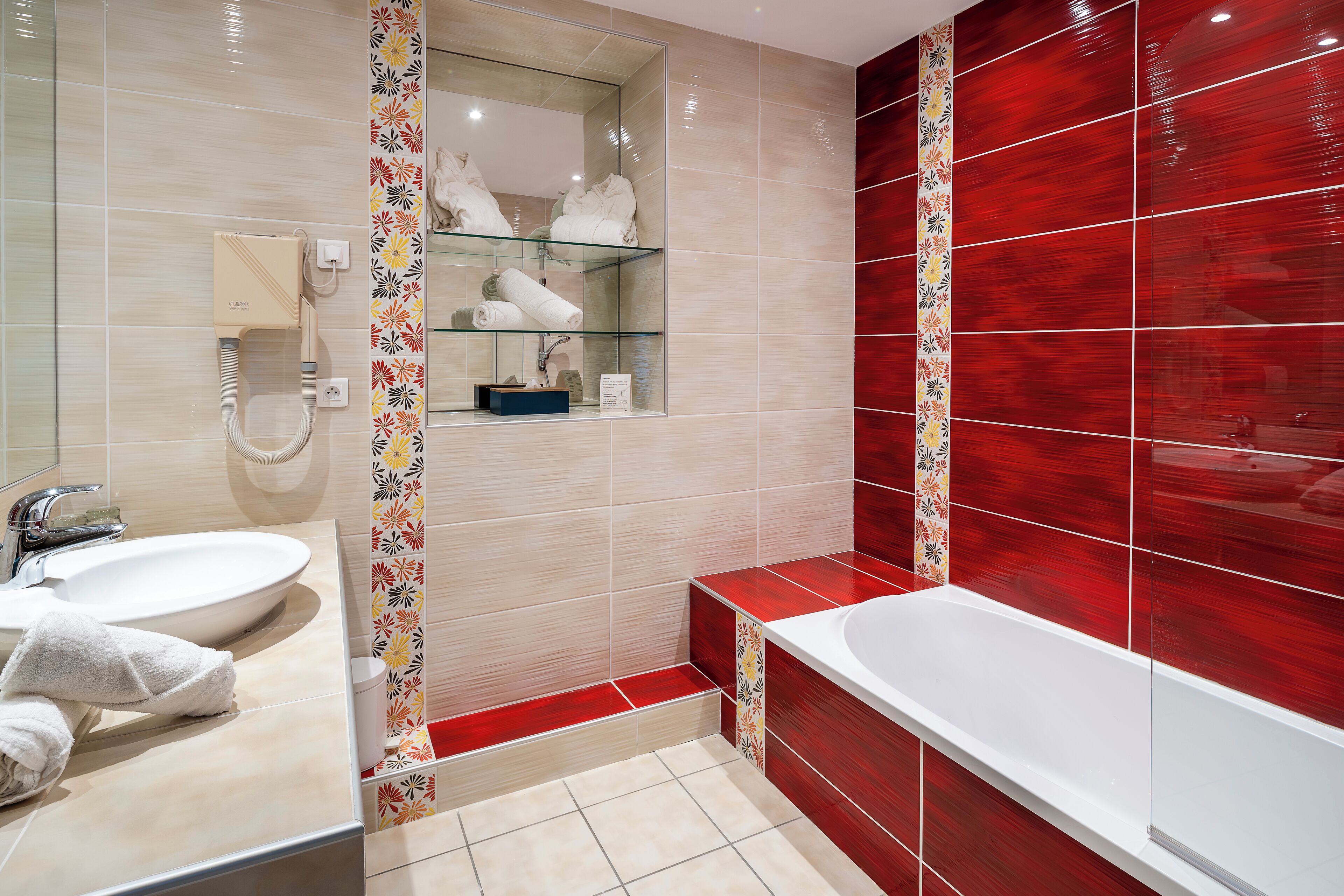 superior double room | bathroom | free toiletries, hair dryer, towels
