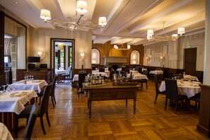 French cuisine - Logis Hotel du Chateau (Combourg)