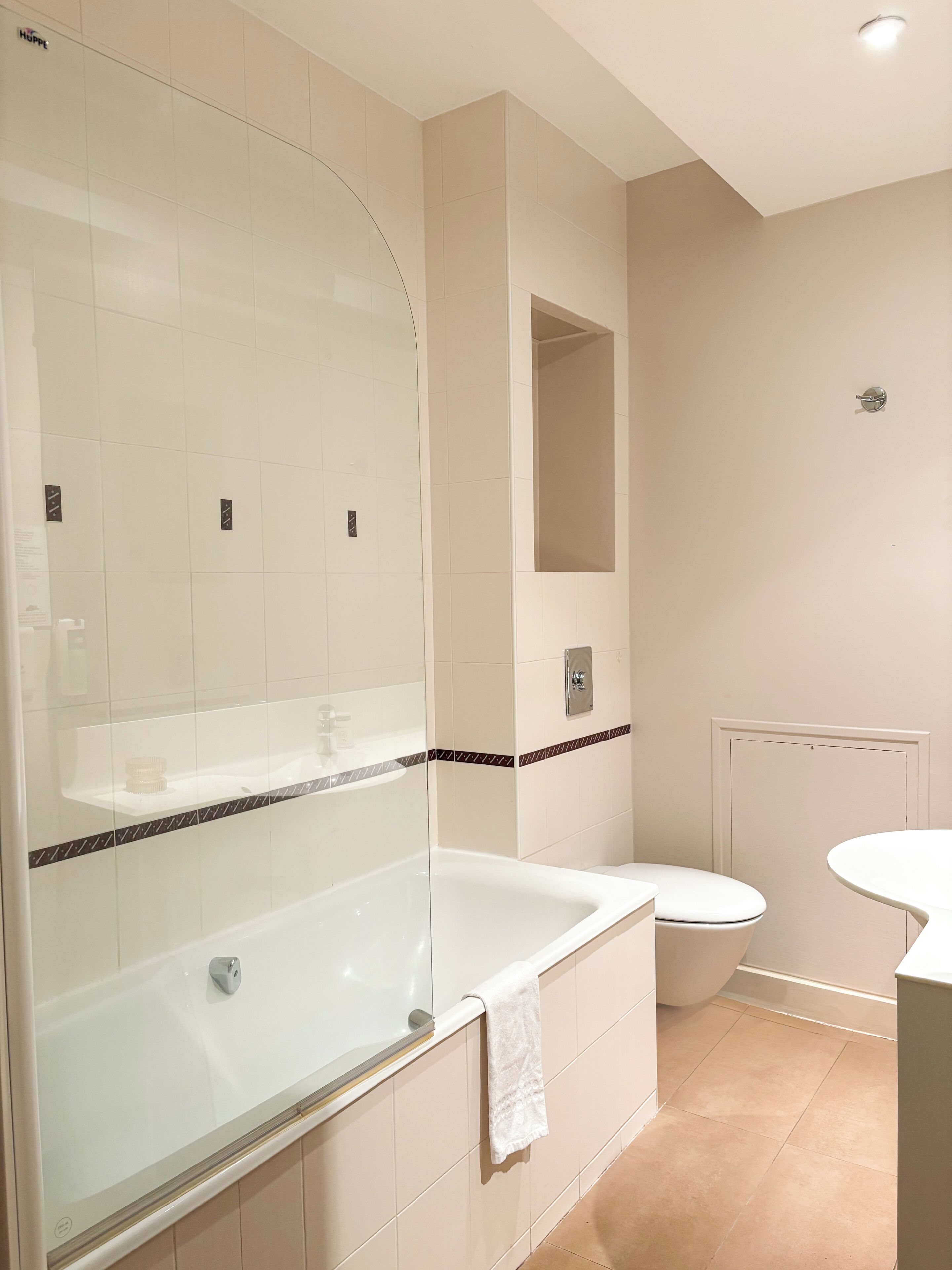 Family Quadruple Room, Multiple Beds | Bathroom | Free toiletries, hair dryer, towels, soap