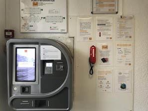 Check-in-/Check-out-Schalter