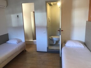 Standardzimmer, 2 Einzelbetten | Ausblick vom Zimmer