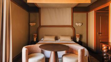Chambre Deluxe, 1 lit double | Minibar, coffres-forts dans les chambres, chambres insonorisées