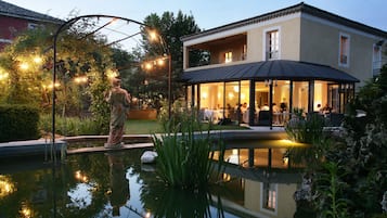 Front of property – evening/night