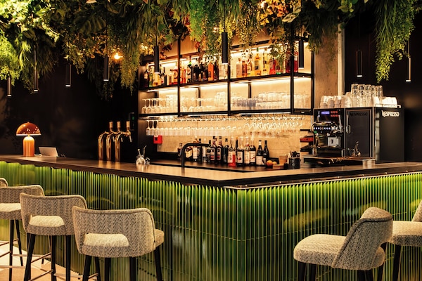 Bar (in der Unterkunft)