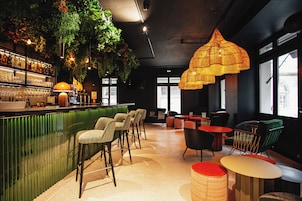 Bar (en el alojamiento)