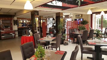 Daily buffet breakfast (EUR 14 per person)