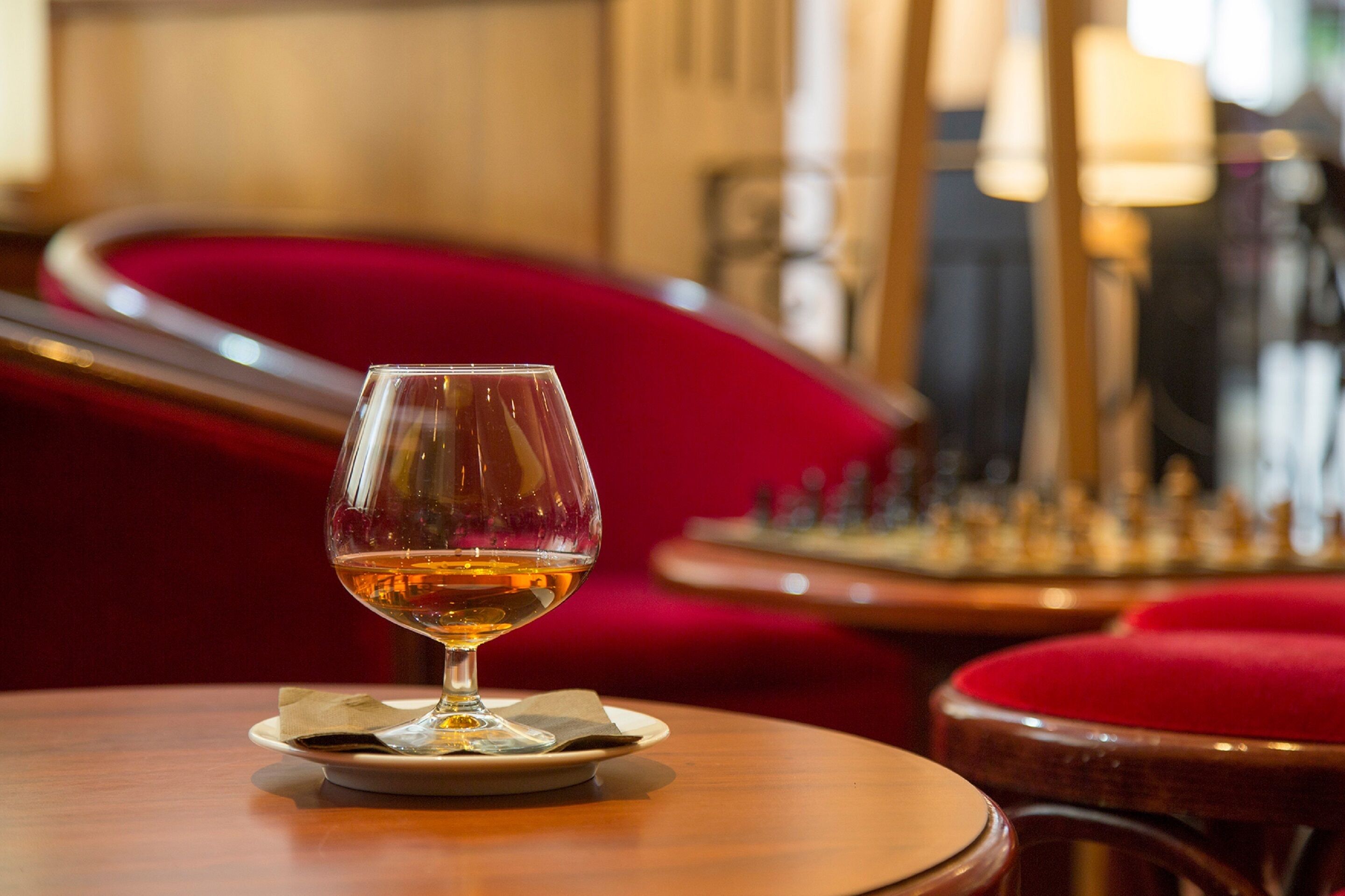 Lunch and dinner served, French cuisine