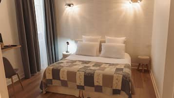 Bureau, Wi-Fi gratuit, draps fournis