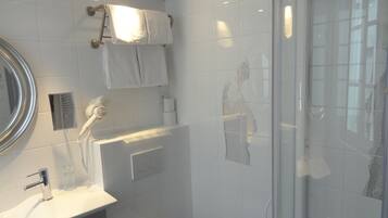 Superior Room | Bathroom | Eco-friendly toiletries, hair dryer, towels, soap