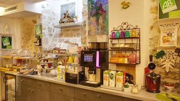 Daily buffet breakfast (EUR 15.00 per person)