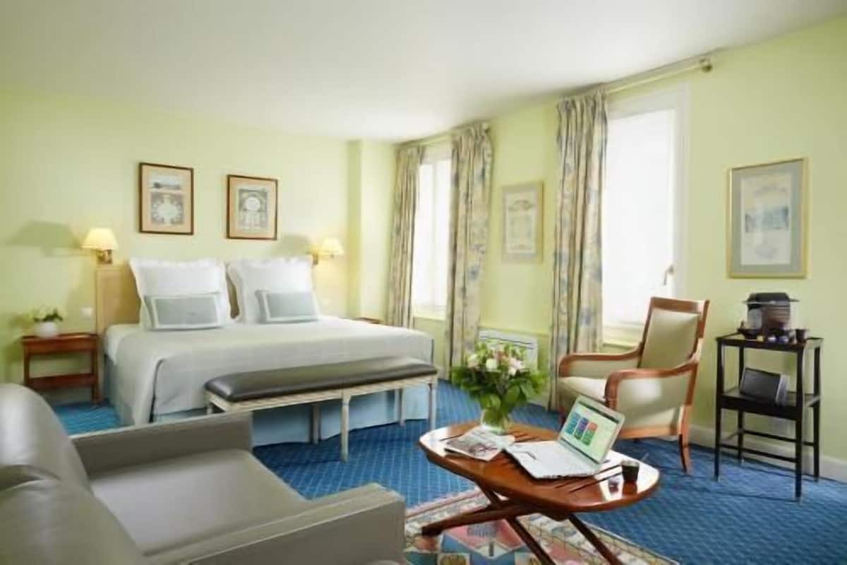 Ropa de cama de alta calidad, camas Select Comfort y minibar