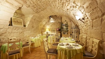 Daily buffet breakfast (EUR 11 per person)