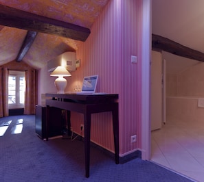 Literie de qualité supérieure, minibar, coffres-forts dans les chambres