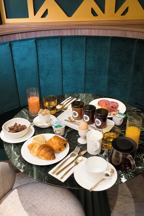 Colazione continentale a pagamento, servita tutte le mattine 