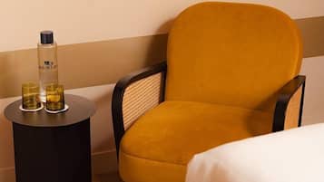 Superior tweepersoonskamer | Een bureau, geluiddichte muren, gratis wifi, beddengoed