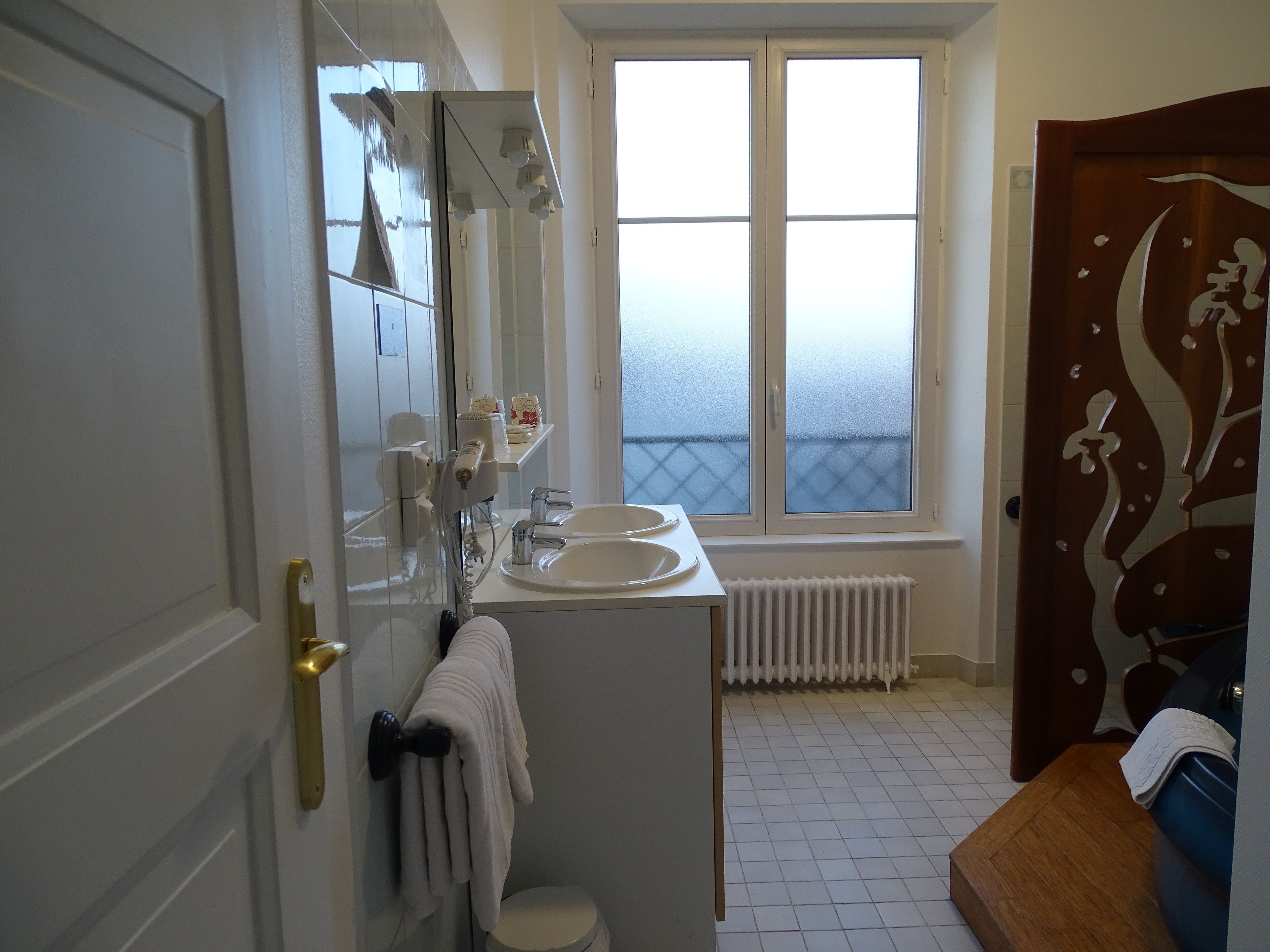 superior room, bathtub | bathroom | shower, hair dryer, towels