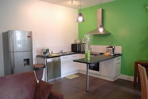 Superior-Apartment, 2 Schlafzimmer, Stadtblick | Eigene Küche