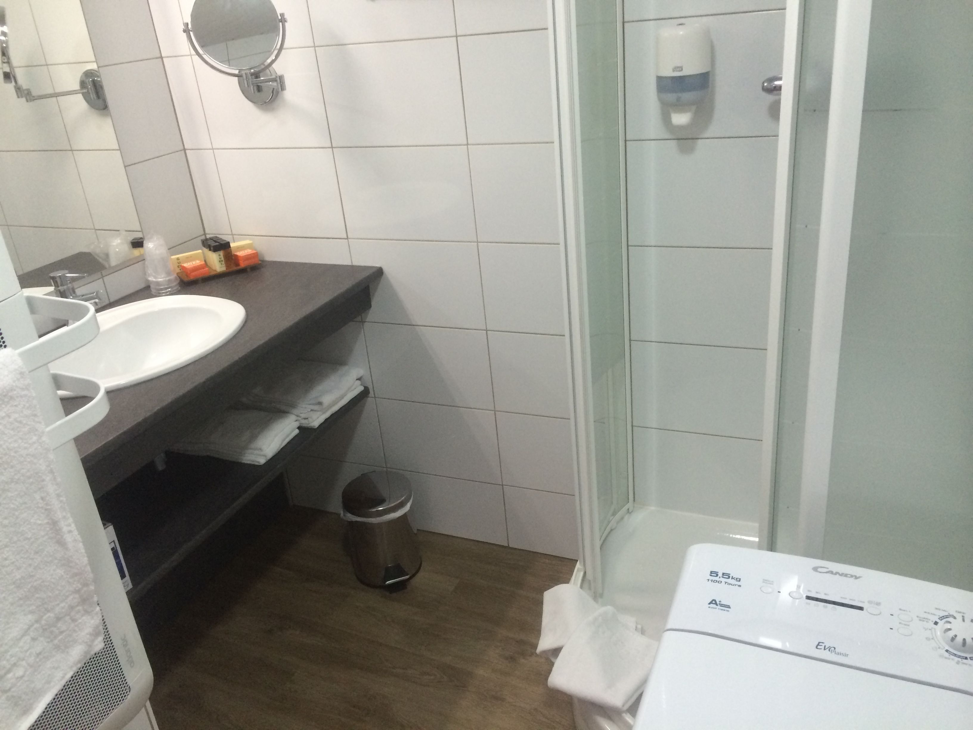 eco-friendly toiletries, hair dryer, towels