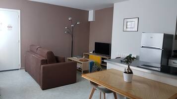 Premium bedding, down duvets, blackout curtains, soundproofing