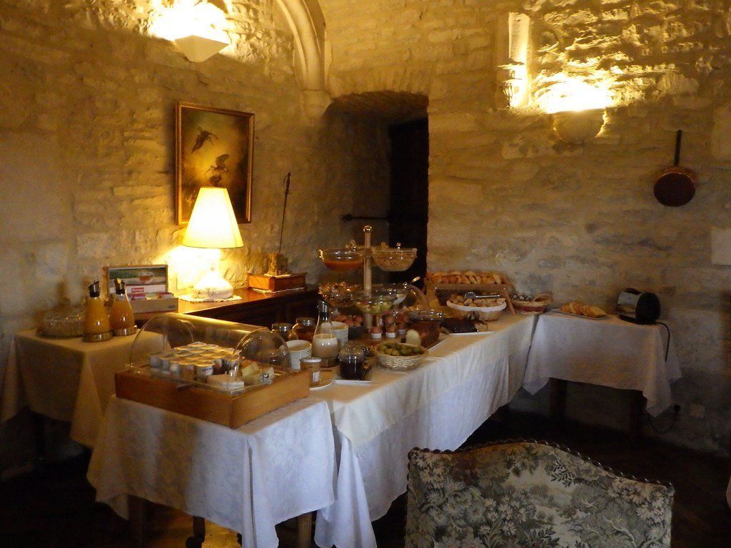 daily buffet breakfast (eur 13.00 per person)