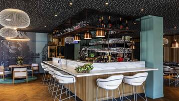 Bar (in der Unterkunft)