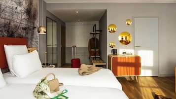 Minibar, in-room safe, laptop workspace, blackout curtains