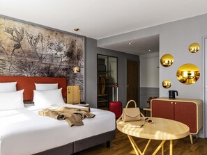 Minibar, in-room safe, laptop workspace, blackout curtains - Mercure Saint Omer Centre Gare  (Saint-Omer)