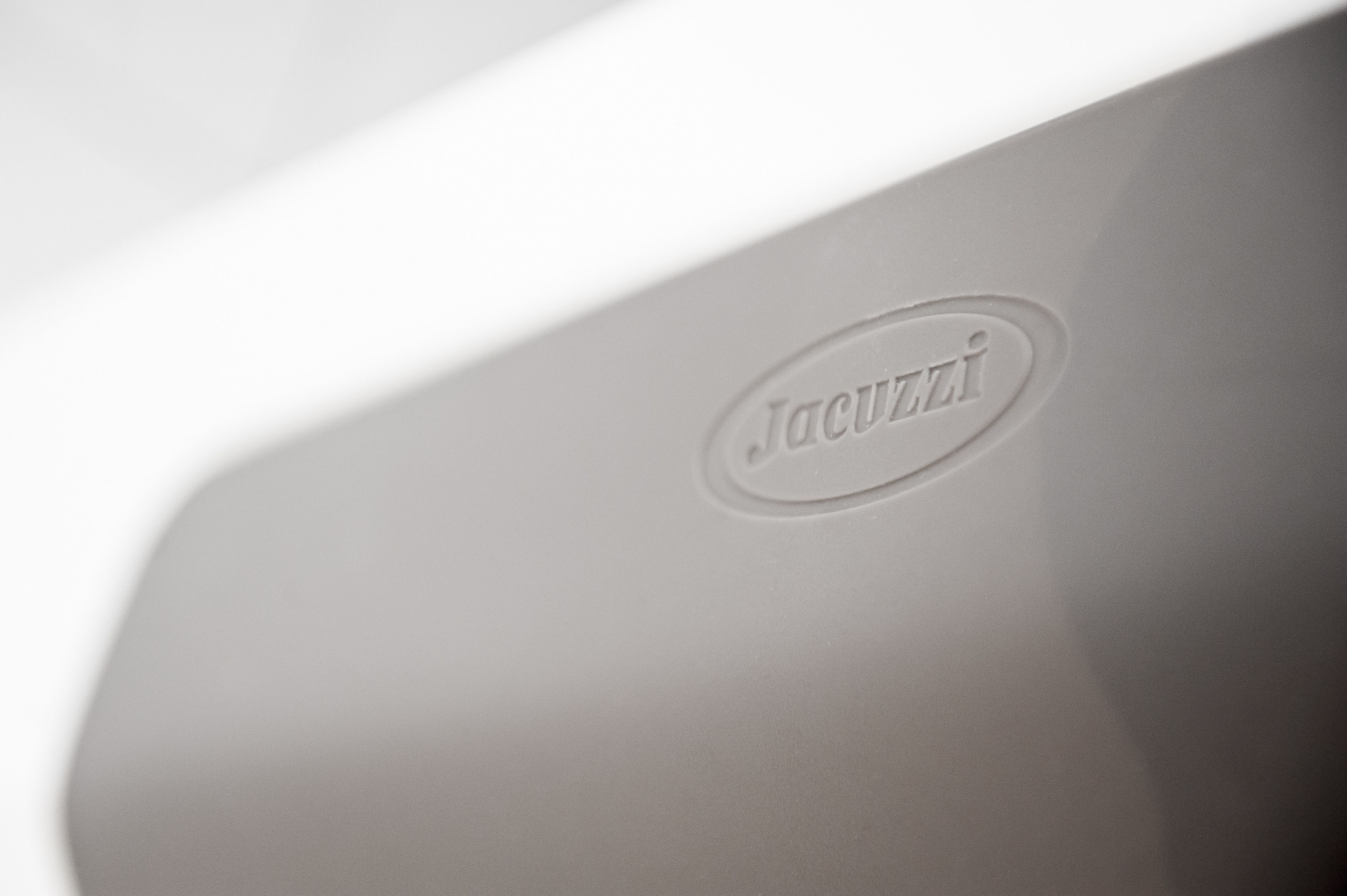 premium double room, hot tub | jetted bathtub