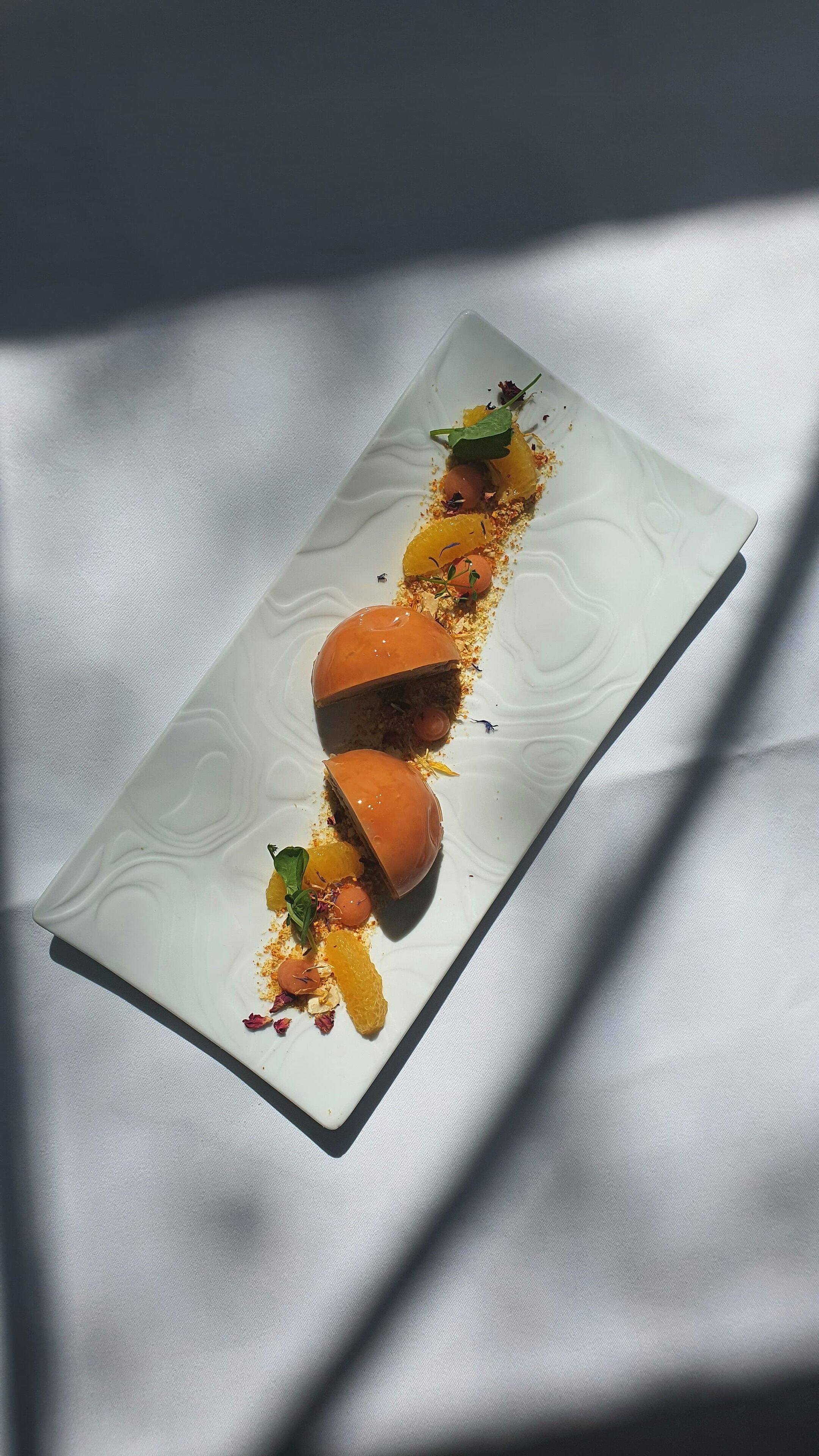 2 restaurants, lunch, dinner served; french cuisine