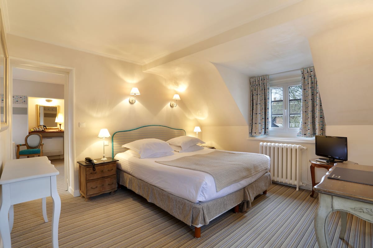 Familiy Suite 3 People | 1 bedroom, premium bedding, pillowtop beds, in-room safe