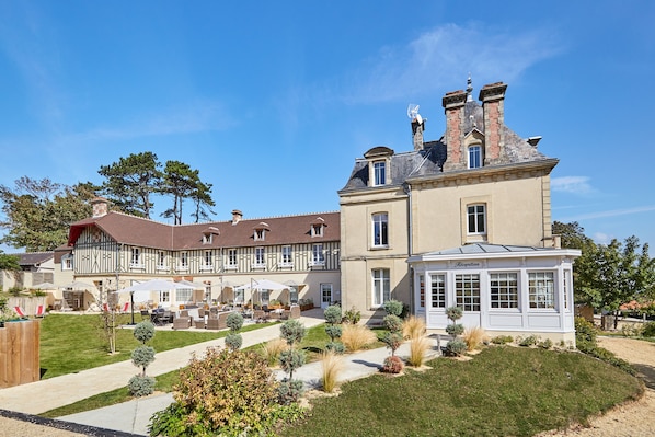 Front of property - Les Villas d'Arromanches (Tracy-sur-Mer)