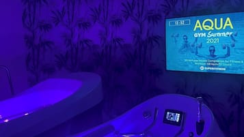 Behandelingskamers voor koppels, een sauna, een bubbelbad, een stoombad